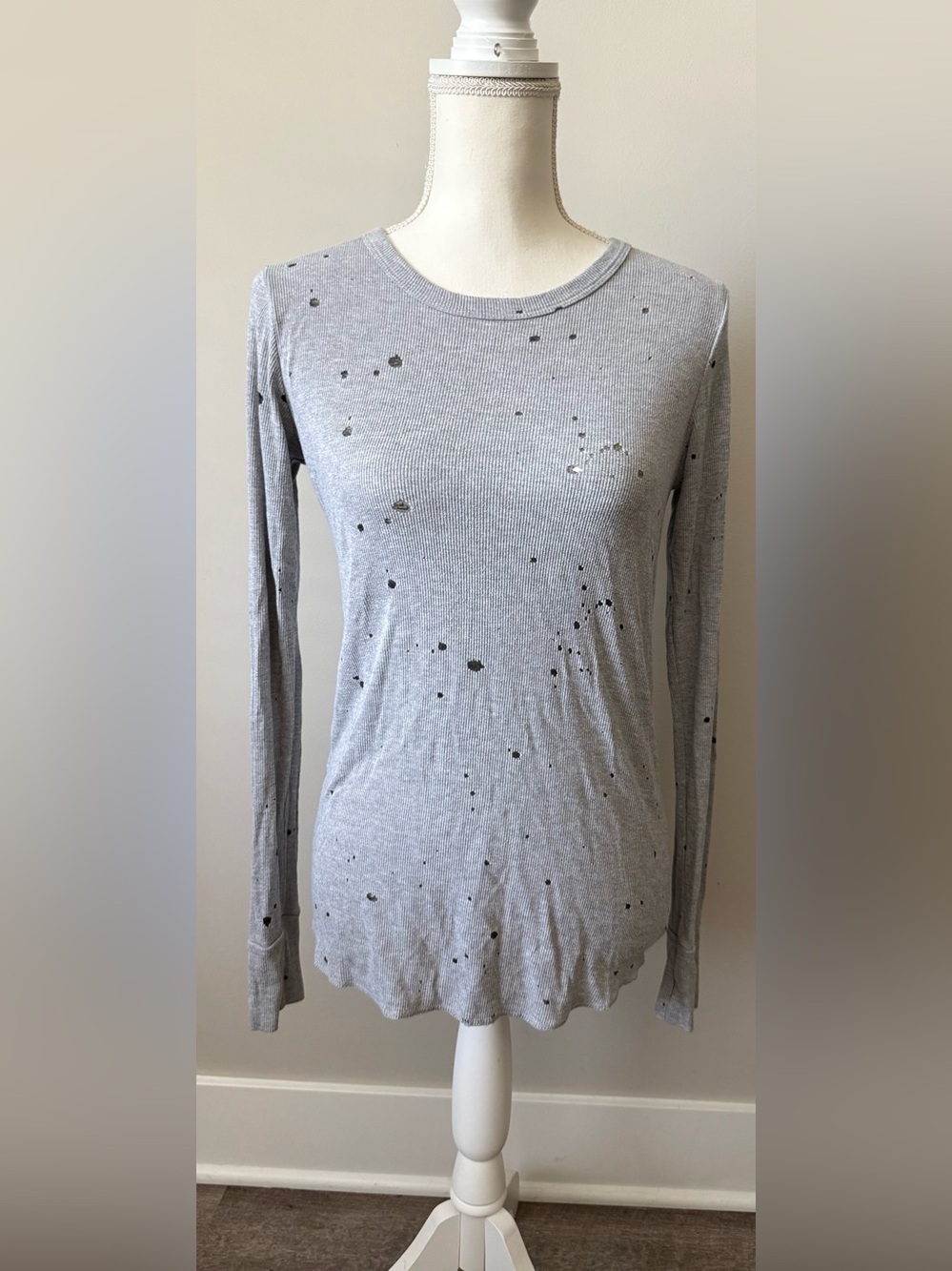 Michael Lauren Light Gray Ribbed Long-Sleeve Top